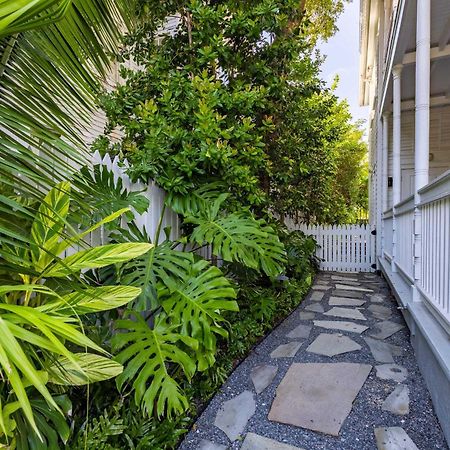 Takeover At The Grand Maloney Key West Exteriör bild