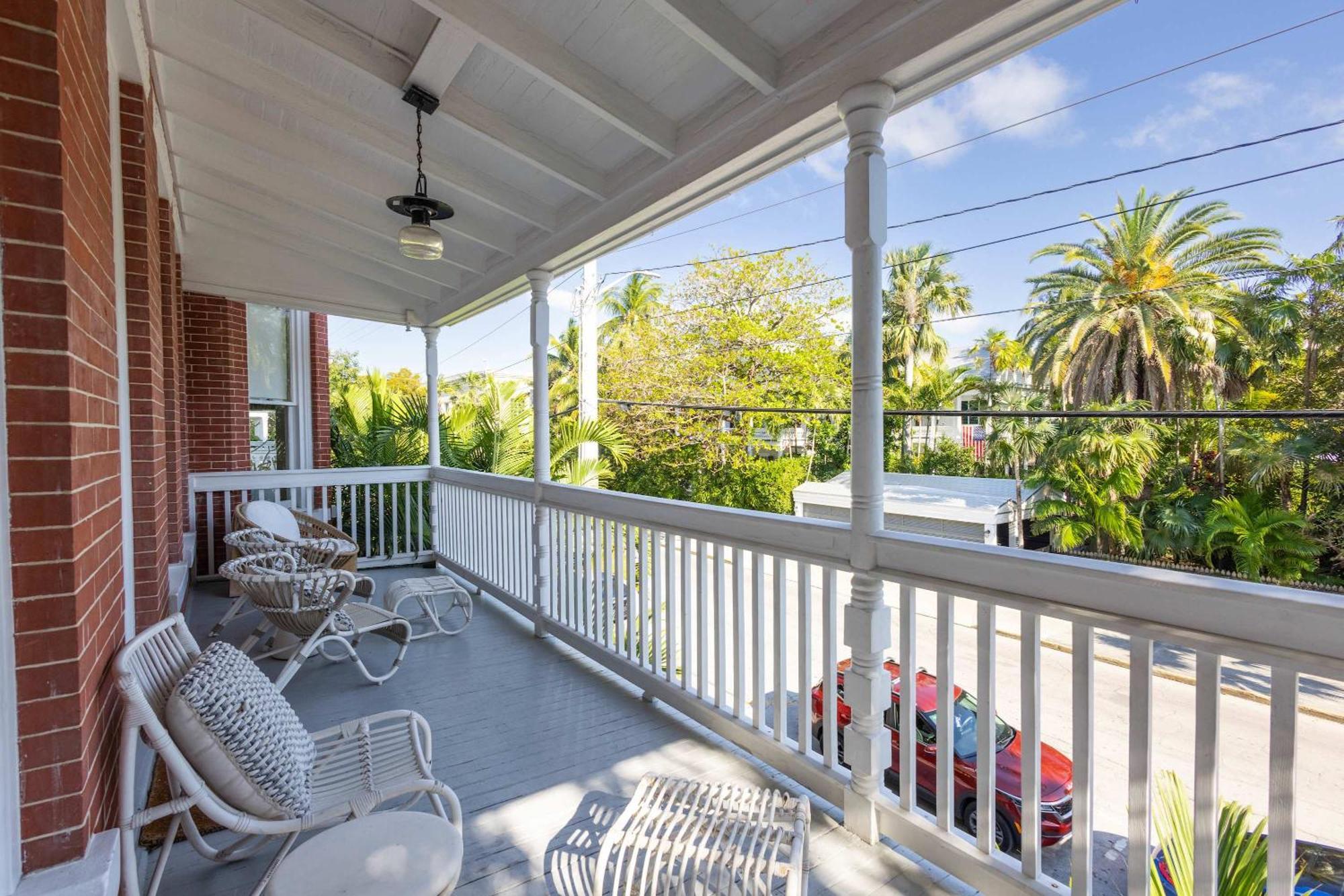 Takeover At The Grand Maloney Key West Exteriör bild