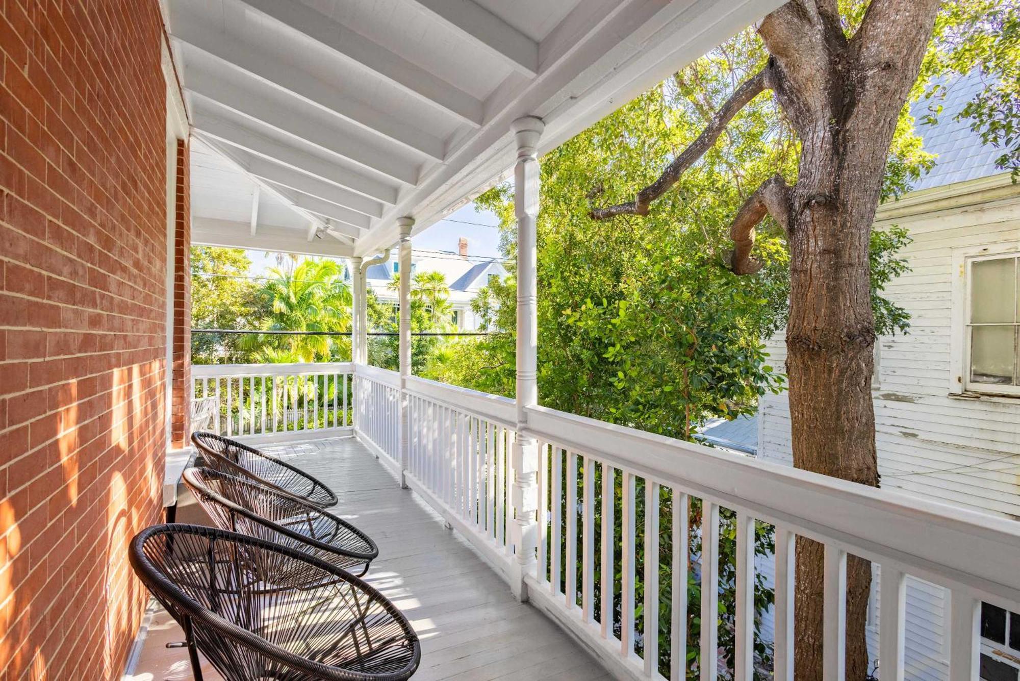 Takeover At The Grand Maloney Key West Exteriör bild